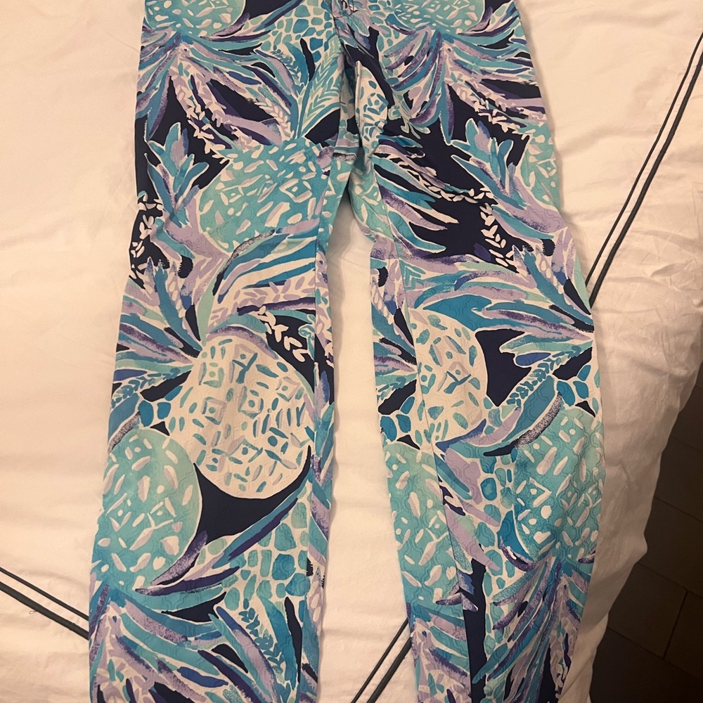 Size 12 EUC Lilly Pulitzer Kelly ankle pant in blue pineapple - Picture 2 of 2